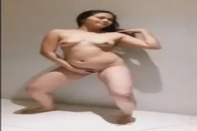 Dokumentasi Miss Nor Darina Cantik Di Kasur