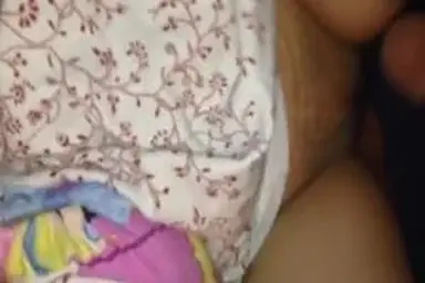 Gadis Cantik Pasrah Goyang Kasur Bareng Pacar