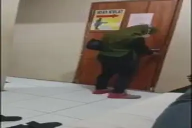 Tante Cantik Part 2 Pasrah Goyang Kasur